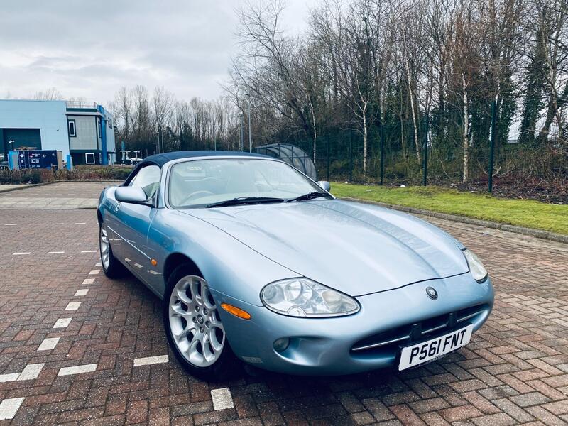 JAGUAR XK8