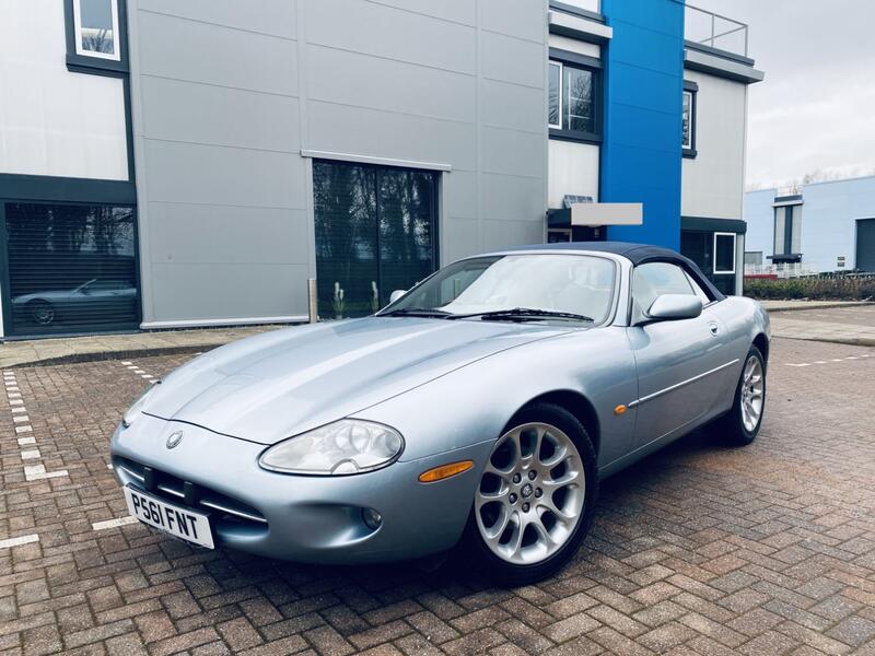 JAGUAR XK8
