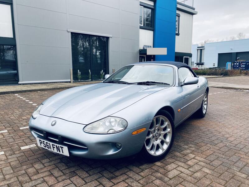 JAGUAR XK8