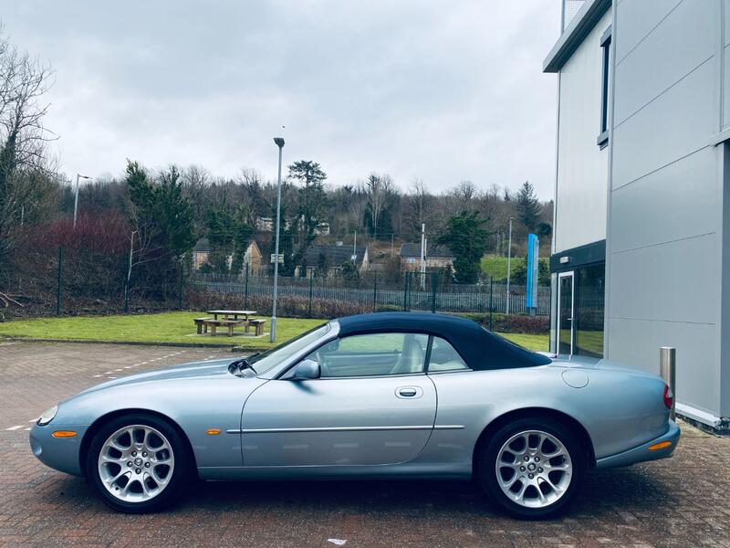 JAGUAR XK8