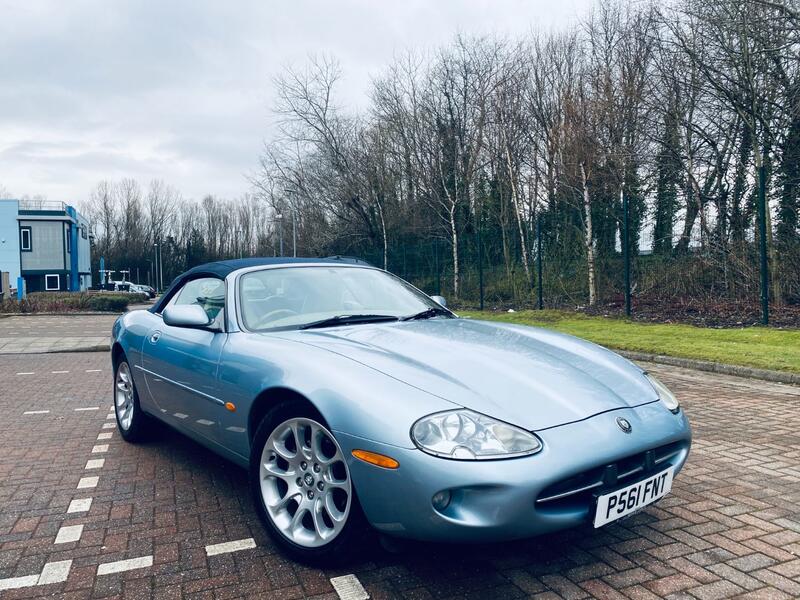 JAGUAR XK8