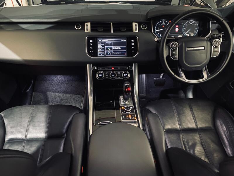 View LAND ROVER RANGE ROVER SPORT 3.0 SD V6 HSE