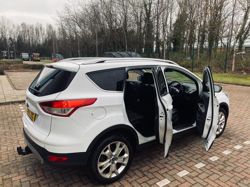 FORD KUGA