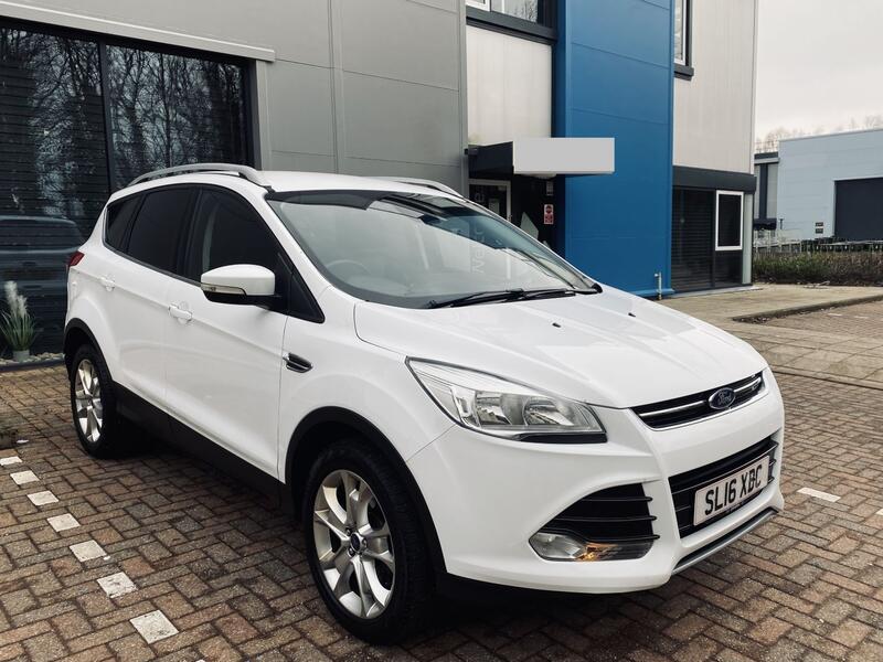 View FORD KUGA 2.0 TDCi Titanium