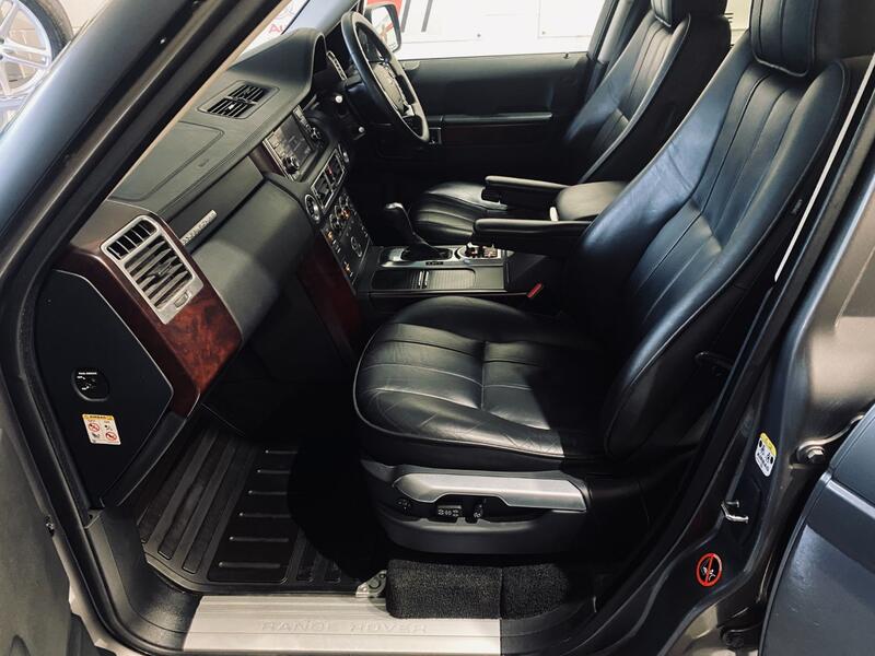 LAND ROVER RANGE ROVER