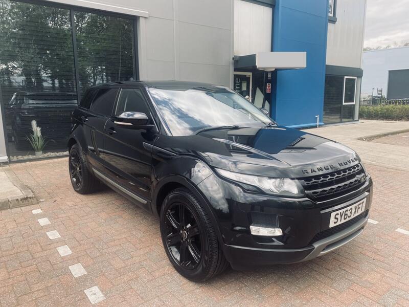 View LAND ROVER RANGE ROVER EVOQUE 2.2 SD4 Pure Tech
