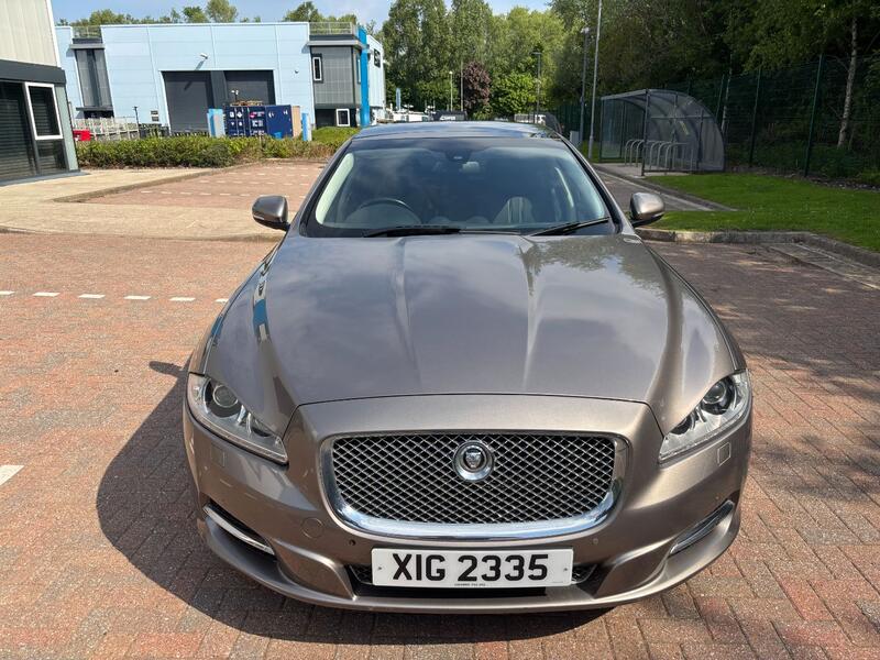 JAGUAR XJ