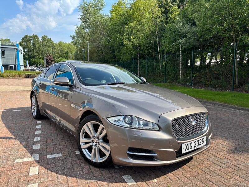 View JAGUAR XJ 3.0 d V6 Premium Luxury
