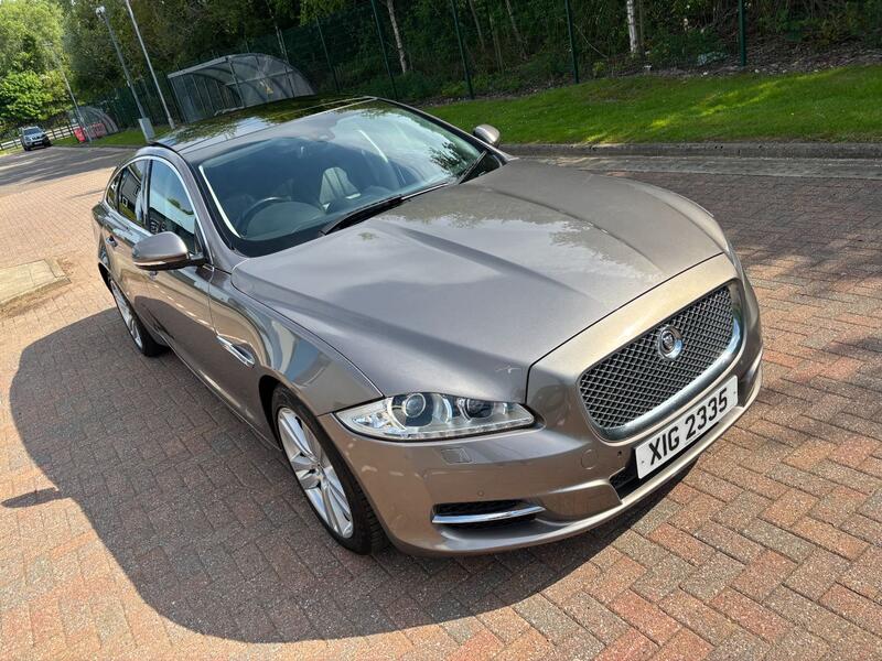 JAGUAR XJ