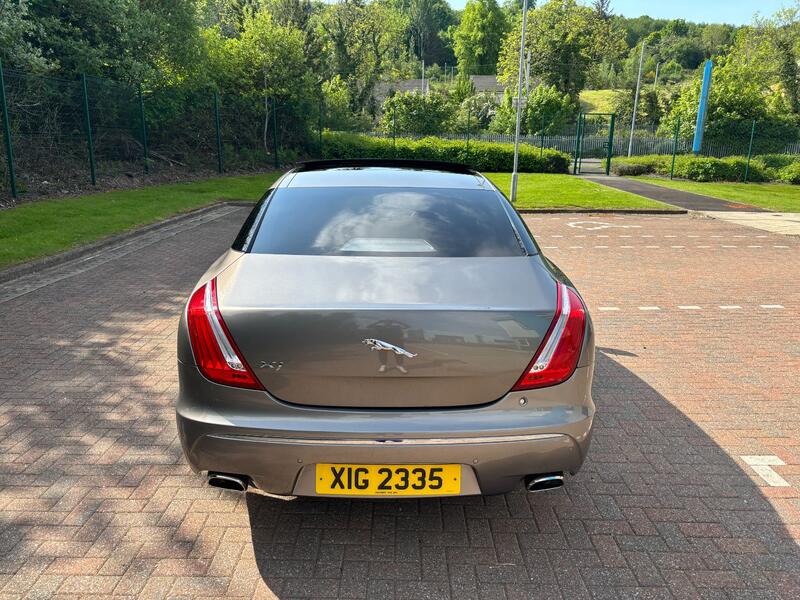 JAGUAR XJ