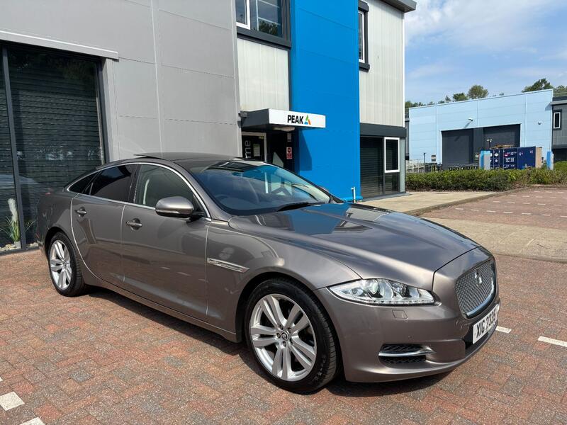 JAGUAR XJ