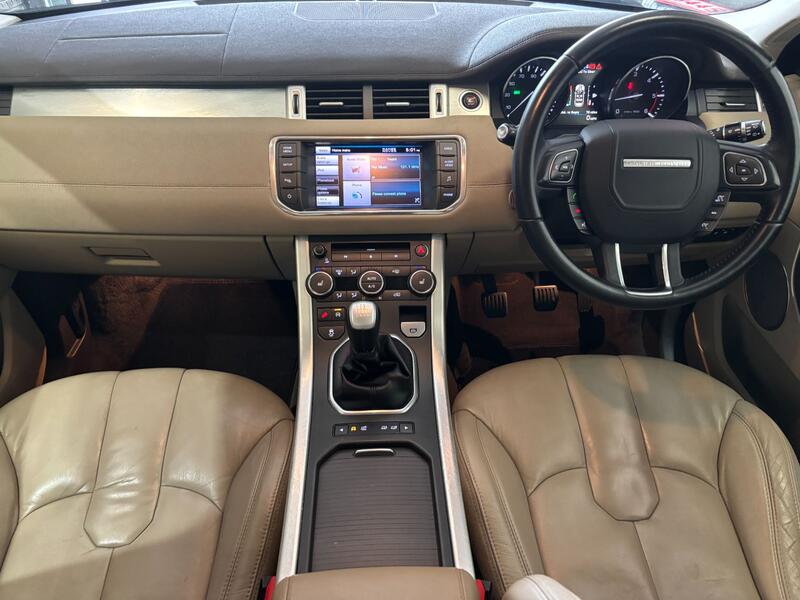 View LAND ROVER RANGE ROVER EVOQUE 2.2 SD4 Pure