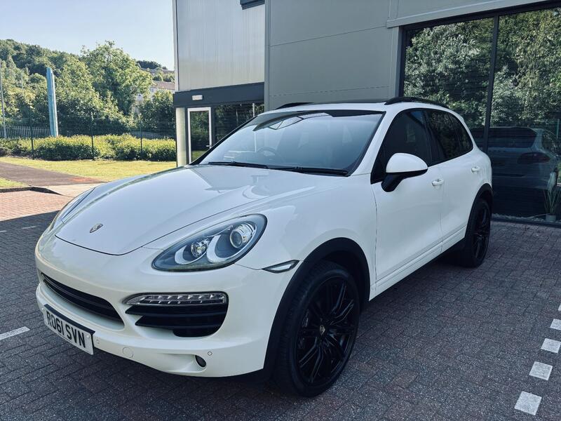 View PORSCHE CAYENNE 3.0 TD V6