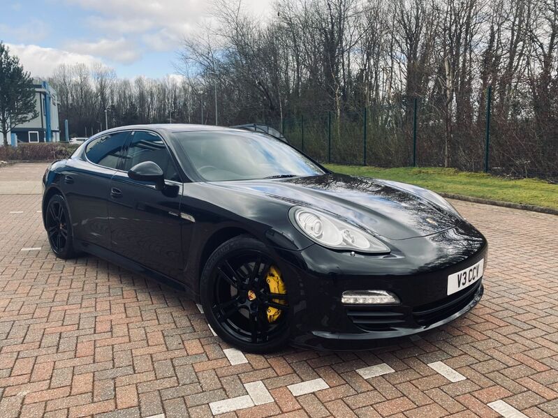 PORSCHE PANAMERA