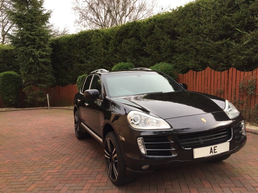 PORSCHE CAYENNE