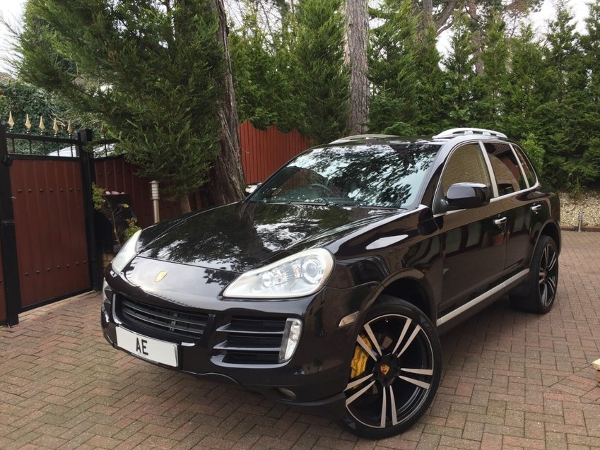 PORSCHE CAYENNE