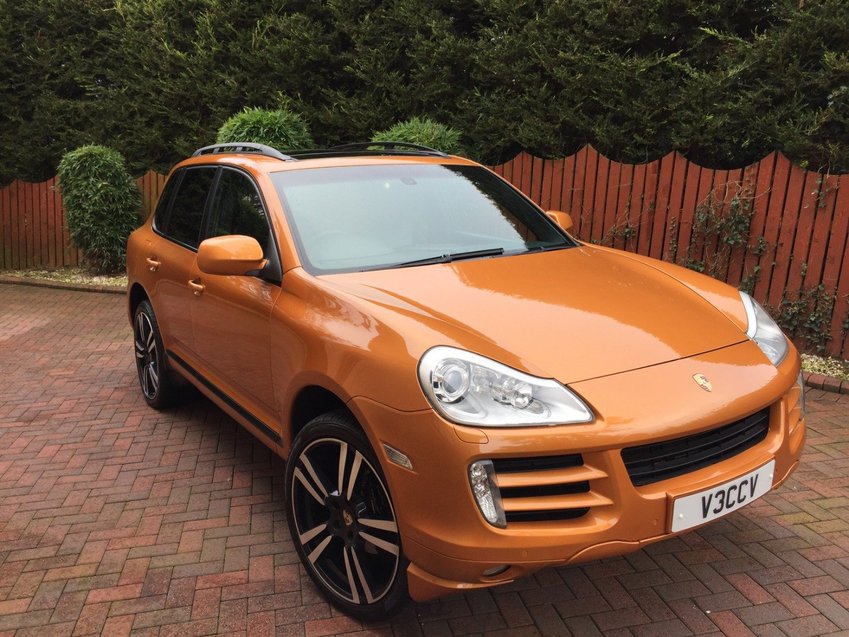 PORSCHE CAYENNE