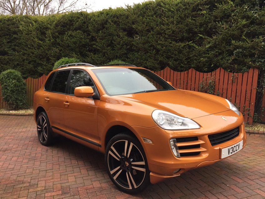 PORSCHE CAYENNE