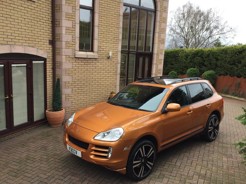 PORSCHE CAYENNE