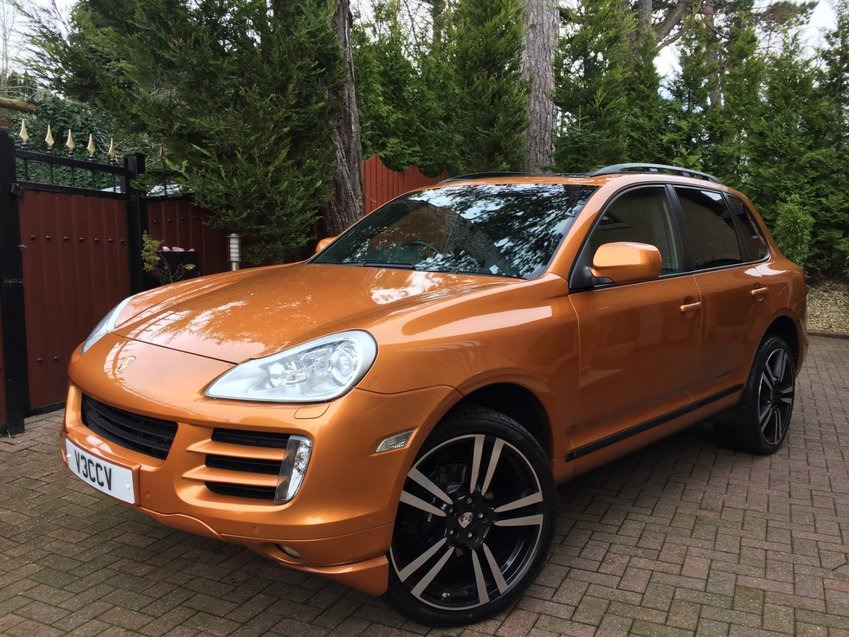 PORSCHE CAYENNE