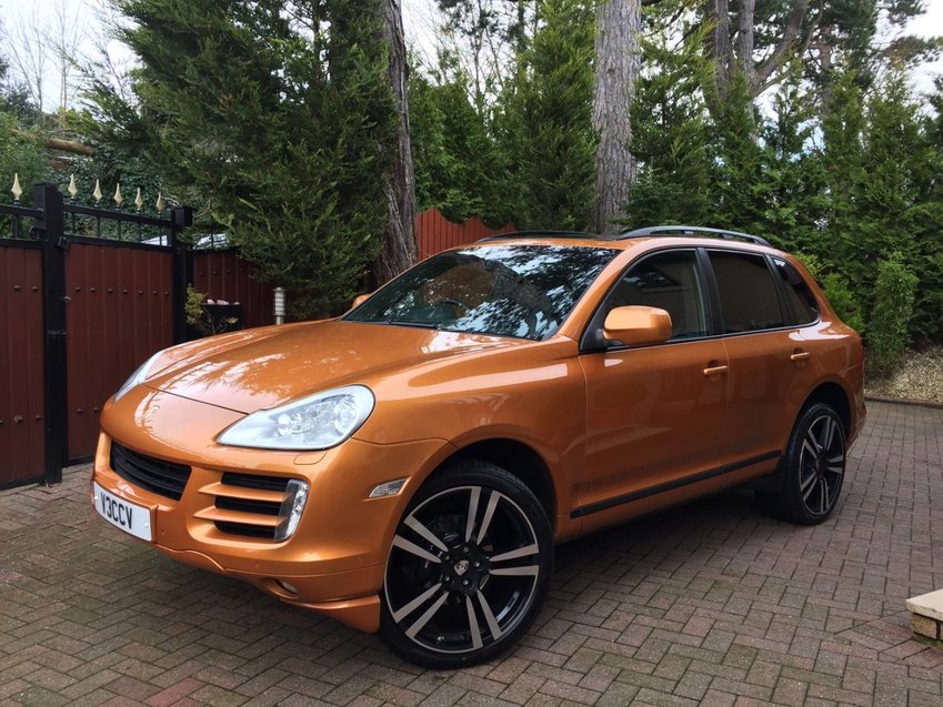 PORSCHE CAYENNE