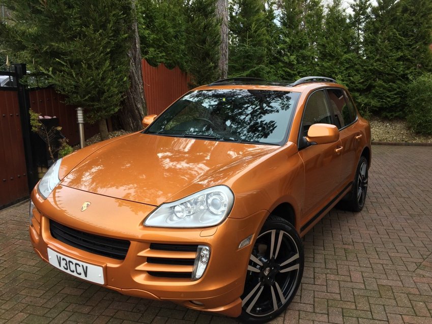 PORSCHE CAYENNE