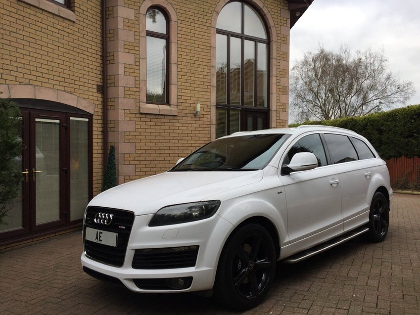 AUDI Q7