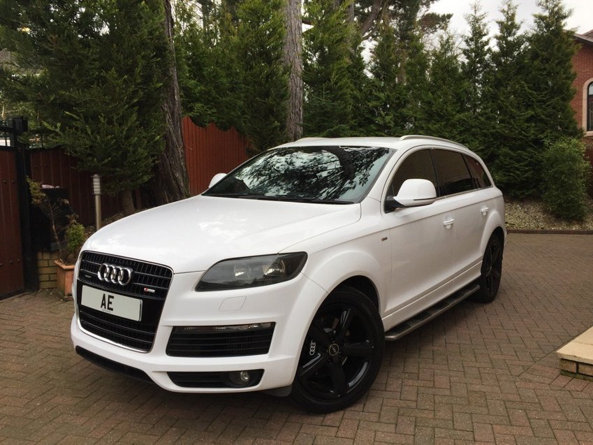 AUDI Q7