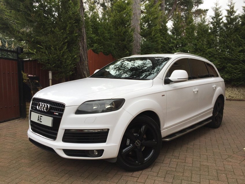 AUDI Q7