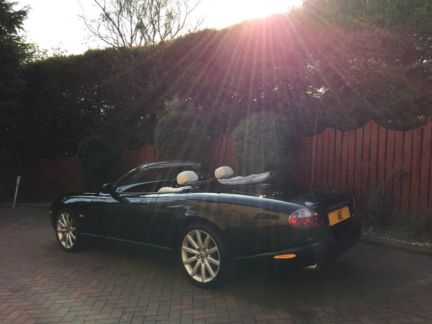 JAGUAR XK8