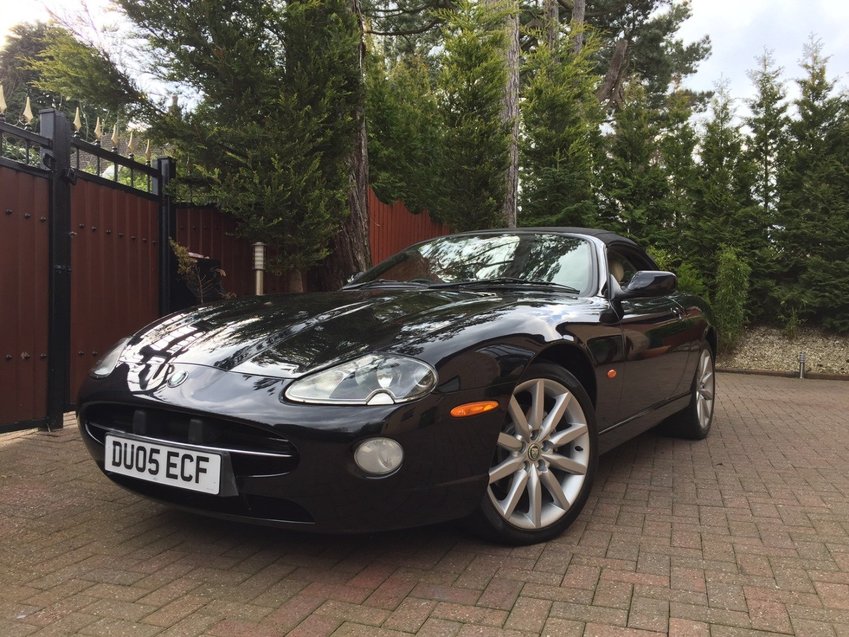 JAGUAR XK8