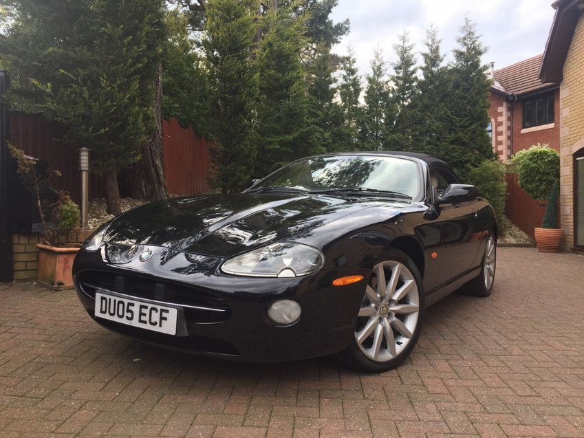 JAGUAR XK8