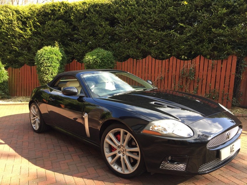 JAGUAR XKR