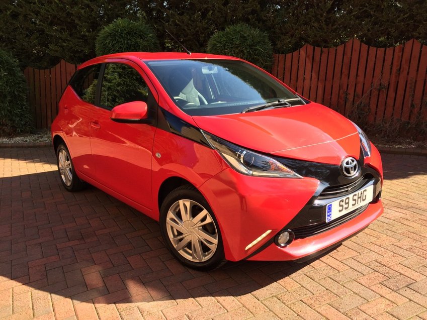 TOYOTA AYGO