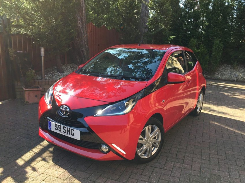 TOYOTA AYGO