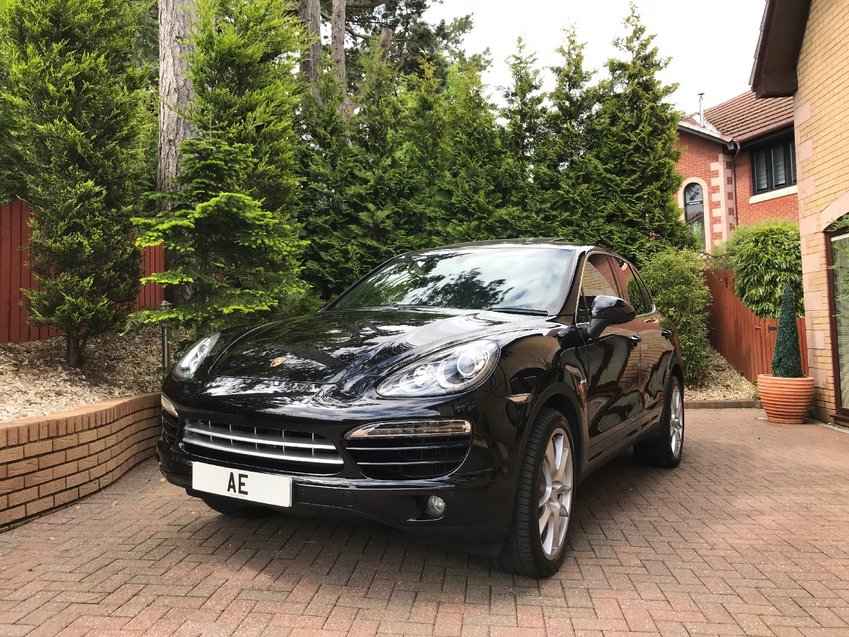 PORSCHE CAYENNE