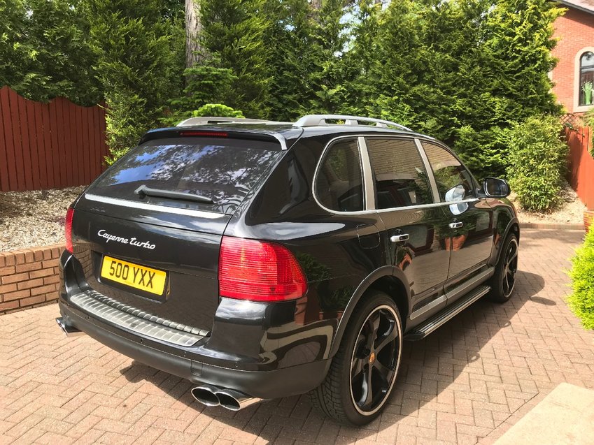 PORSCHE CAYENNE