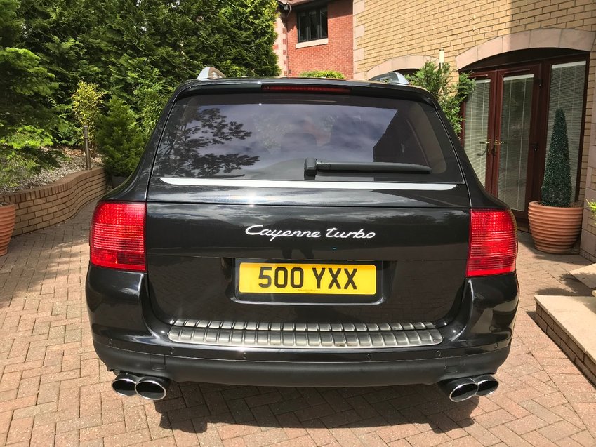 PORSCHE CAYENNE