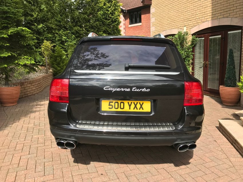 PORSCHE CAYENNE