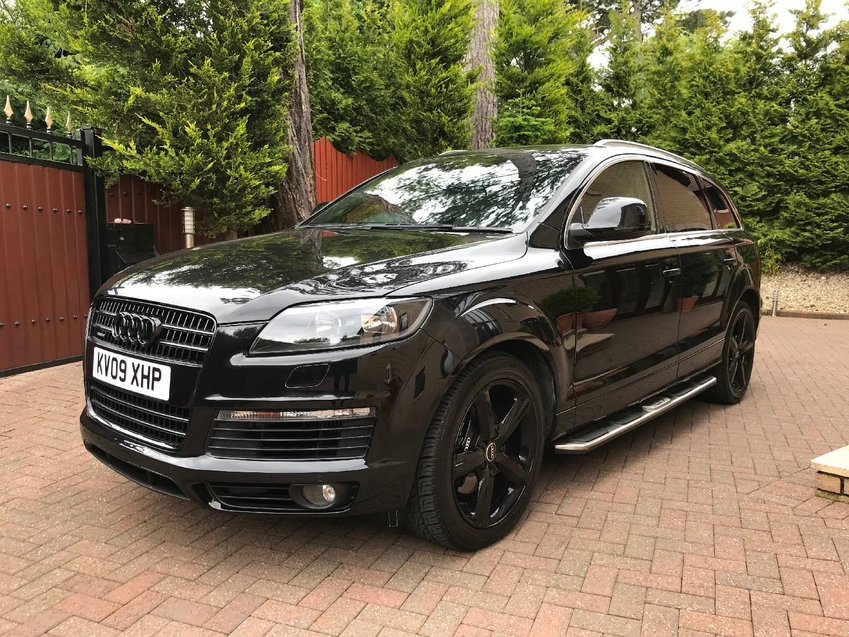 AUDI Q7