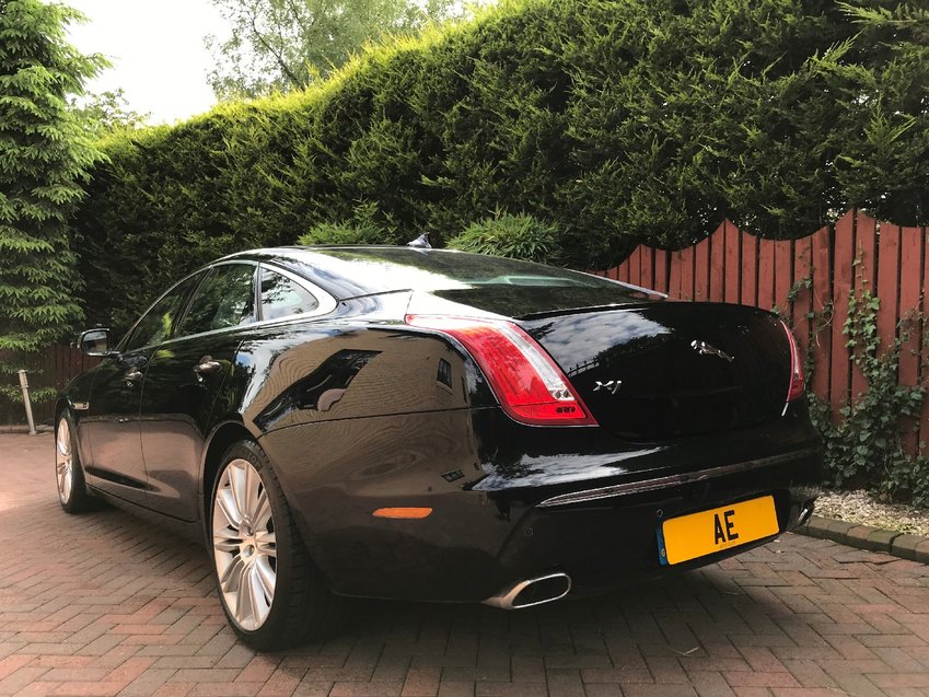 JAGUAR XJ