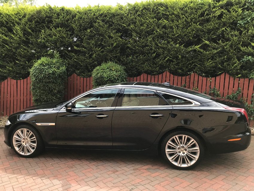 JAGUAR XJ