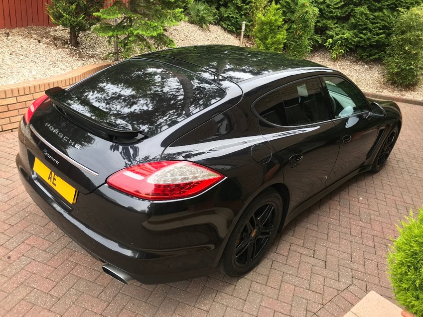 PORSCHE PANAMERA