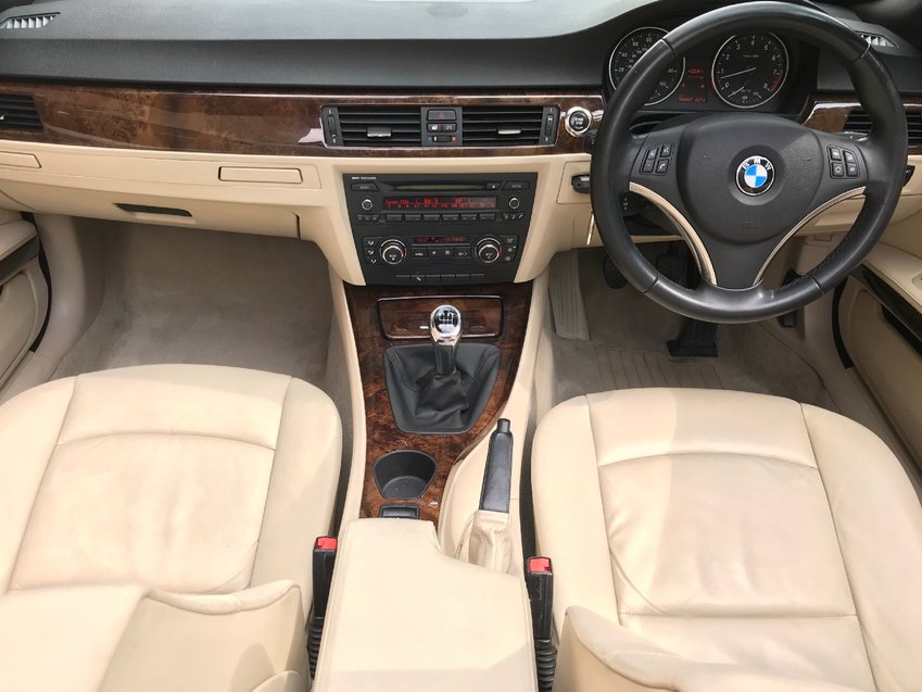 View BMW 3 SERIES 325i 325 SE CONVERTIBLE