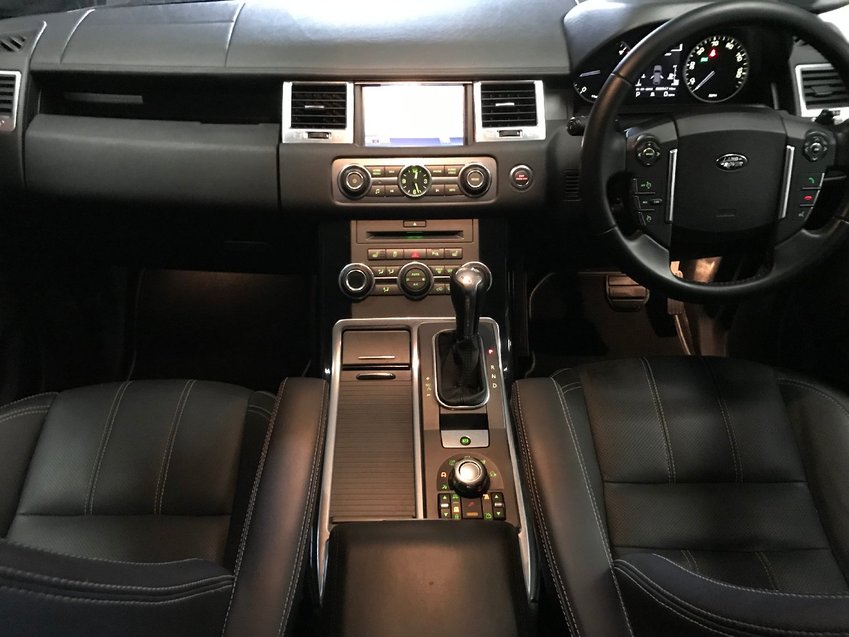 View LAND ROVER RANGE ROVER SPORT TDV6 3.0 HSE