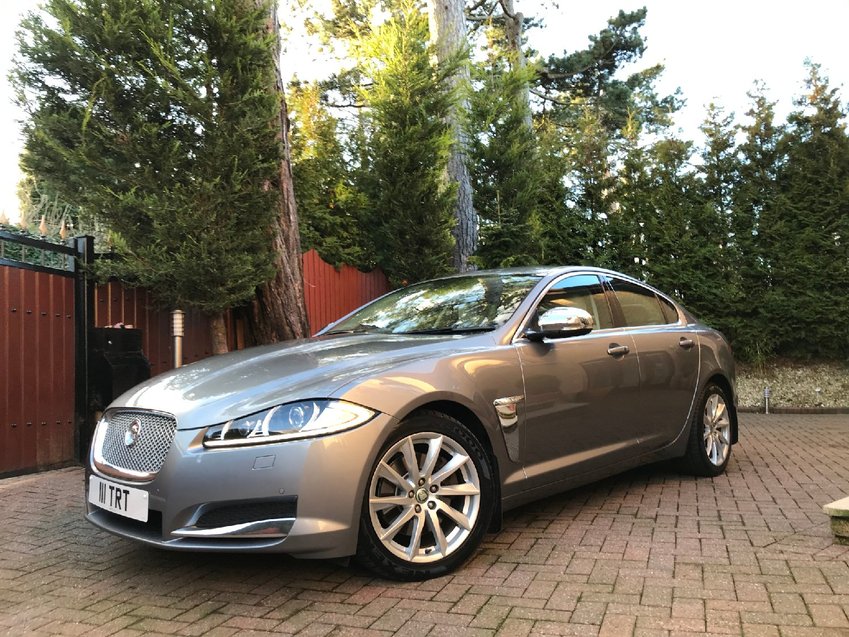 JAGUAR XF