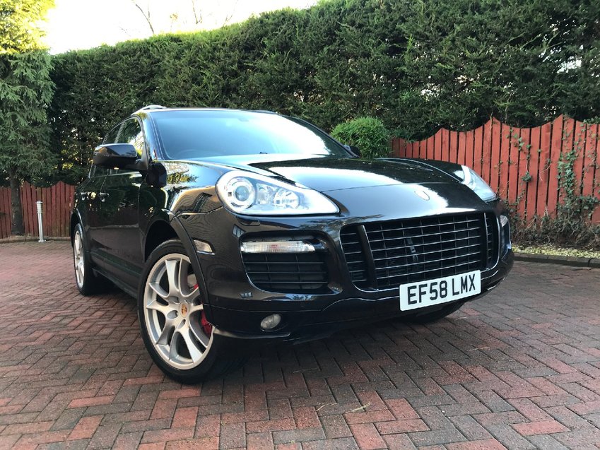 PORSCHE CAYENNE