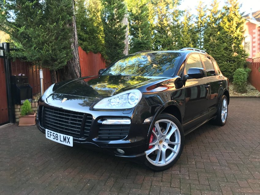 PORSCHE CAYENNE