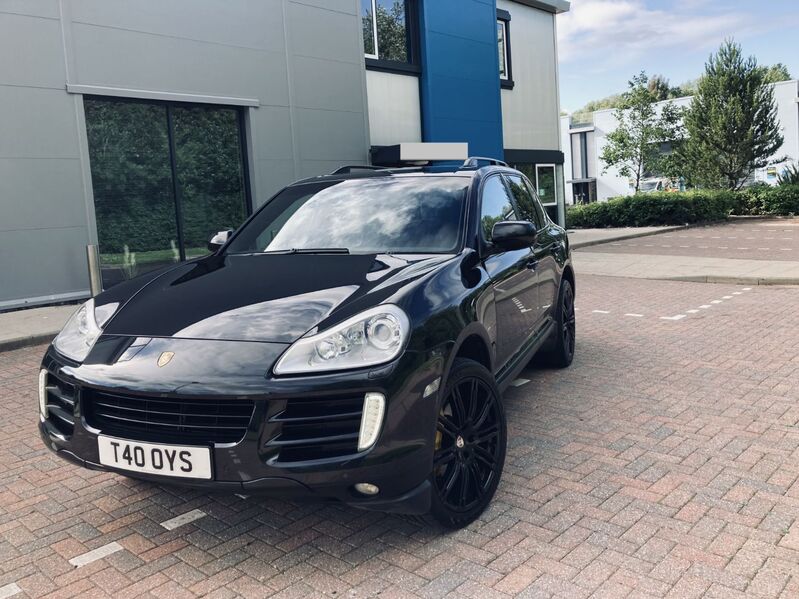 PORSCHE CAYENNE