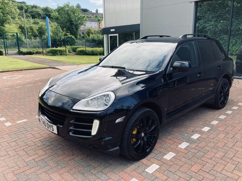 PORSCHE CAYENNE